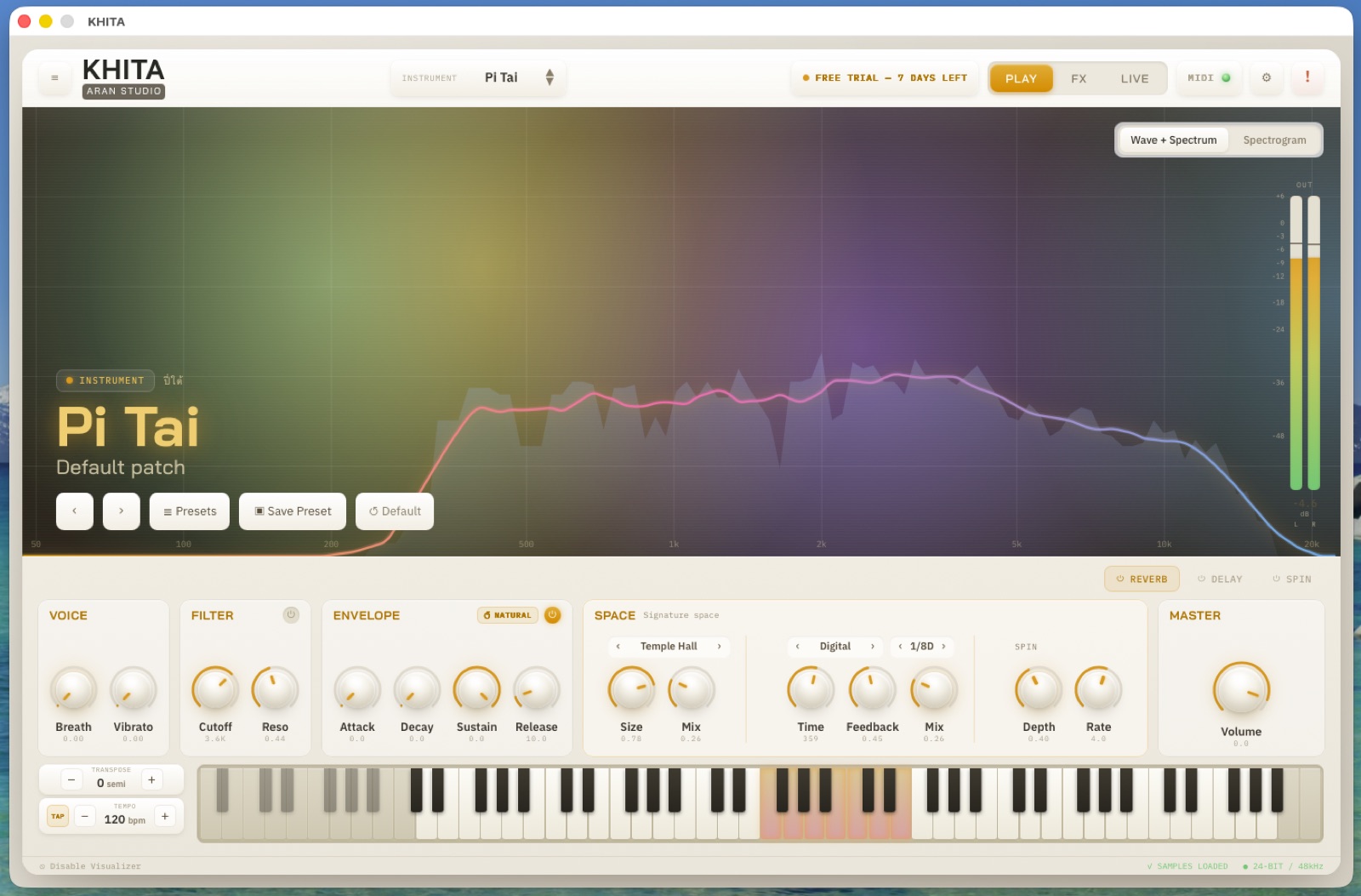 หน้า PLAY ของ KHITA ขณะเล่นเครื่องดนตรีปี่ไต พร้อม Visualizer และคีย์บอร์ดเสมือน